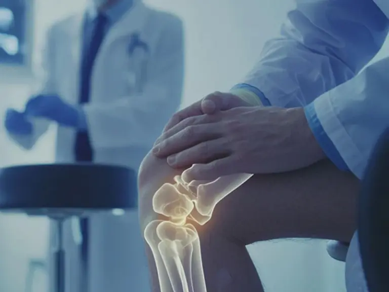 PRP tedavisi öncesinde diz ekleminin klinik olarak değerlendirilmesi